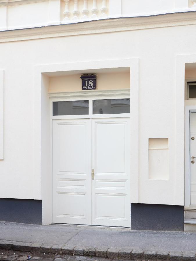 Central Appartment Виена Екстериор снимка