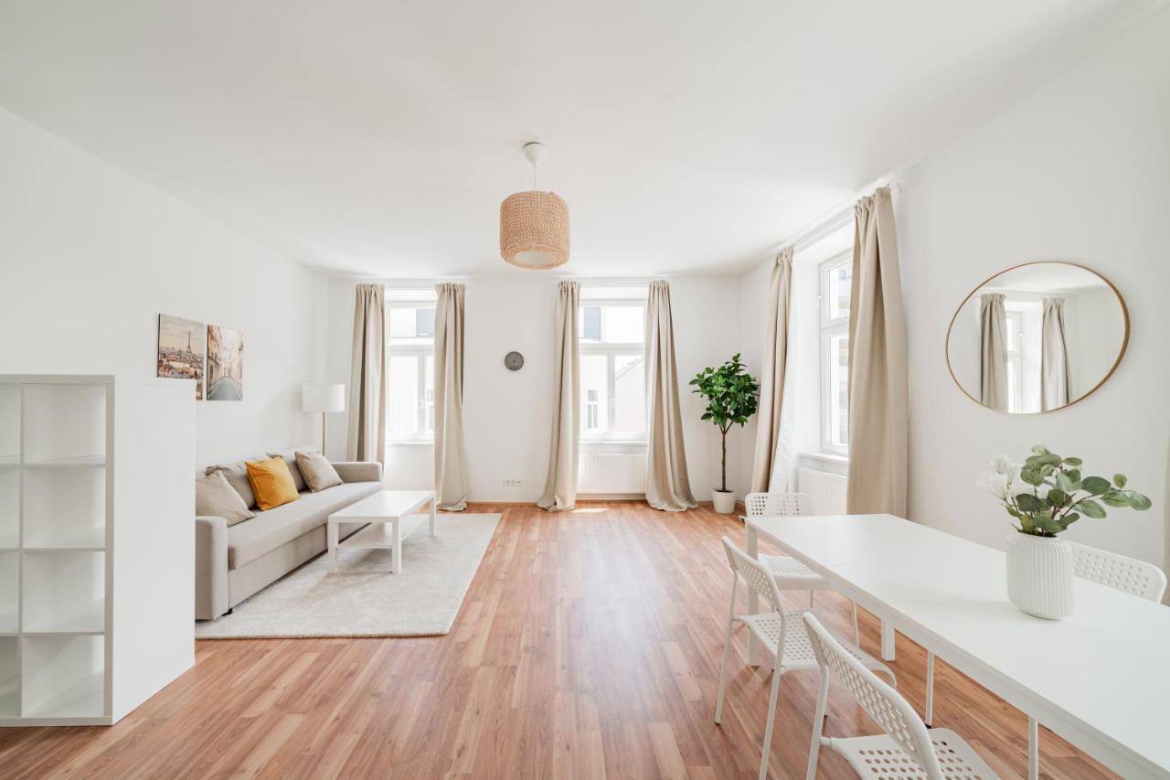 Central Appartment Виена Екстериор снимка