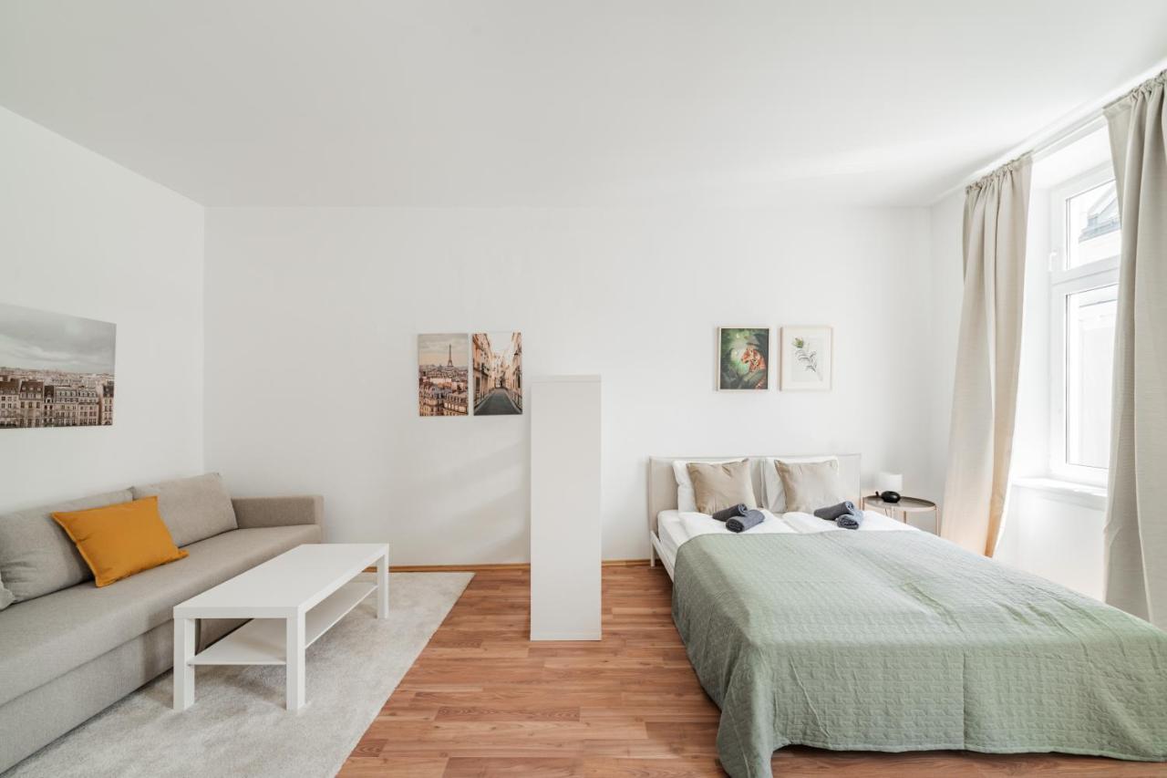 Central Appartment Виена Екстериор снимка