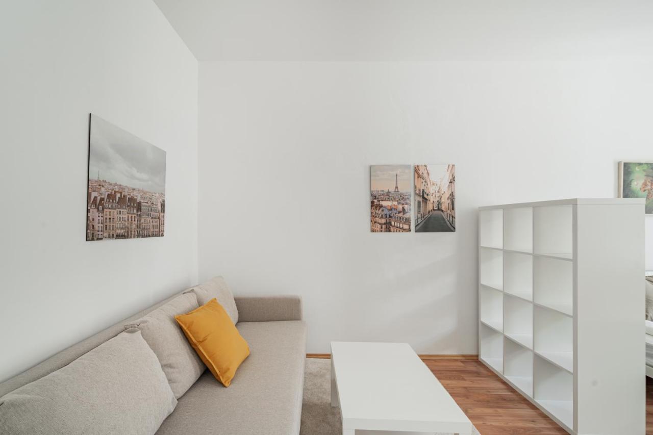 Central Appartment Виена Екстериор снимка