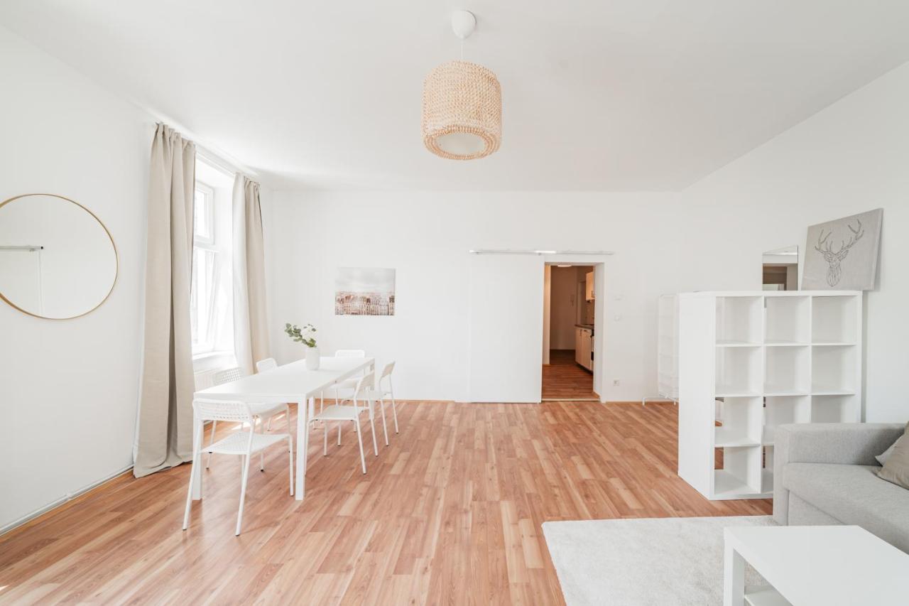 Central Appartment Виена Екстериор снимка
